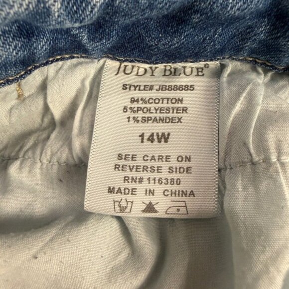 Judy Blue Womens Denim Jeans 14W Light Wash Frayed Hem High Rise Crop Wide Leg‎ - Picture 5 of 8
